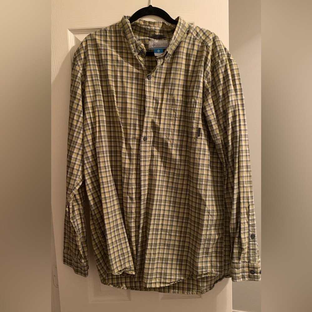 Men’s Columbia sportswear longsleeve button shirt